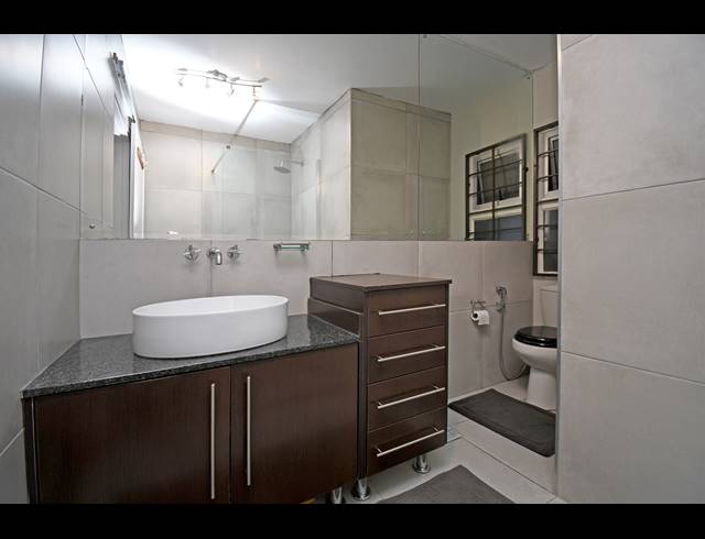 2 BEDROOM APARTMENT FOR SALE IN HOUGHTON ESTATE
